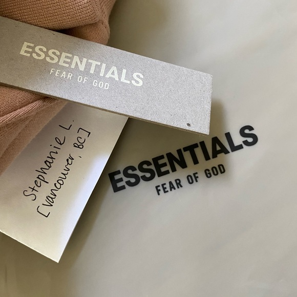 NEW AUTHENTIC FOG ESSENTIALS HOODIE MATTE BLUSH PINK - FEAR OF GOD - Picture 8 of 8